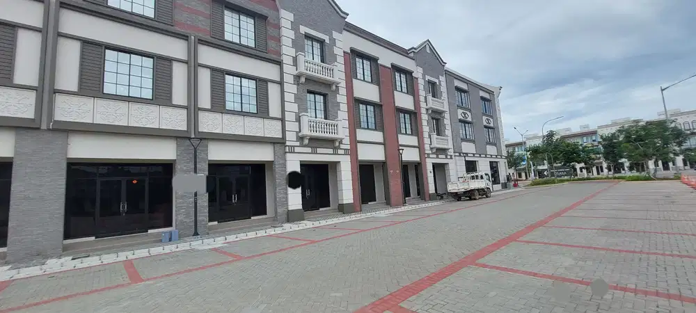 Sewa cepat ruko osaka pik2 4,5x15 3 lantai