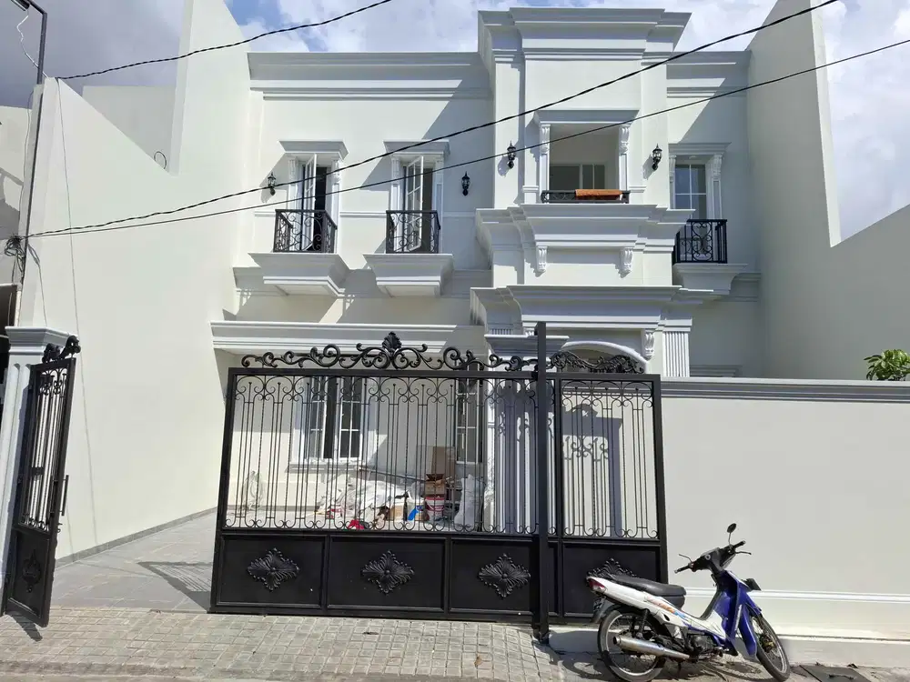 Dijual rumah baru 2 lantai komplek DPR joglo kembangan