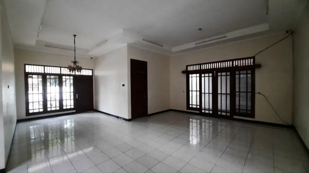 Rumah -+400m ccok tuk kntor di jatipadang pasar minggu 100jt/thn