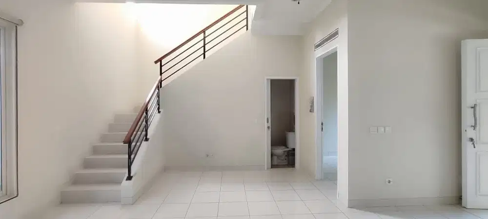 Rumah Bagus 2 Lantai New Jasmine SHM Gading Serpong Tangerang Banten