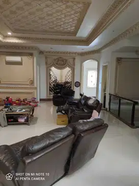 Rumah 3.5 Lantai Taman Palem Lestari ( uk10 x20 m)