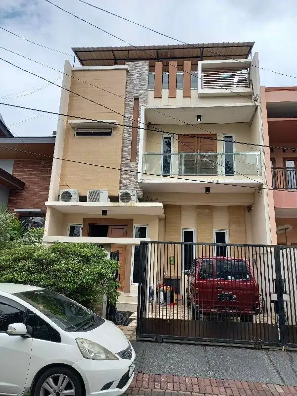 Rumah hadap taman, Timur, 3 lantai di Citra Garden 2 ex