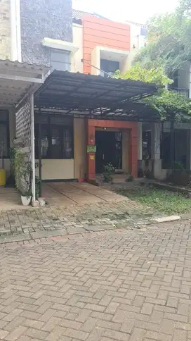 DIJUAL RUMAH DEPAN TAMAN RAFFLESS HILLS CIBUBUR