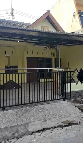 23. DIJUAL RUMAH DELTASARI BARU DELTA PELANGI SURABAYA