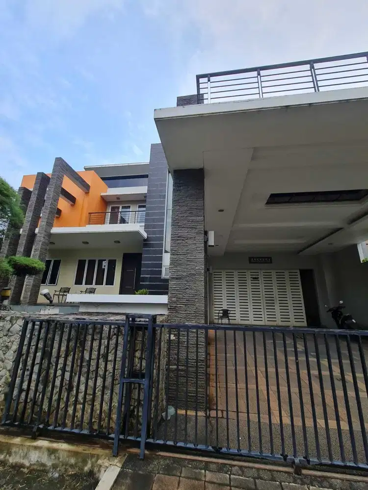 Disewakan Rumah Rapi Siap Huni BSD City