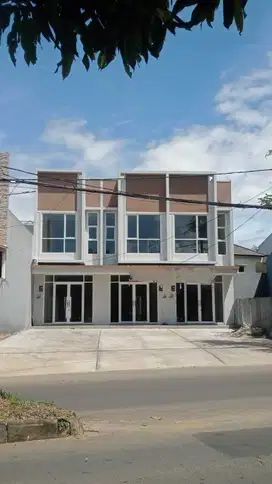 Dijual cepat ruko baru 2 lt di Boulevard Villa Melati Mas, Serpong