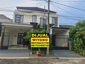 Rumah Araya Malang Bagus dan Terawat Ada 5 kamar tidur 3 kamar mandi