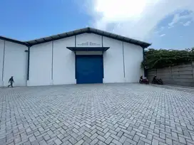 Disewakan gudang baru halamn parkir pribadi
