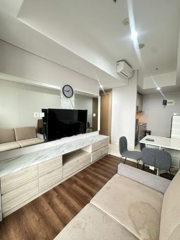 disewakan 2 bedroom full furnish taman anggrek residence