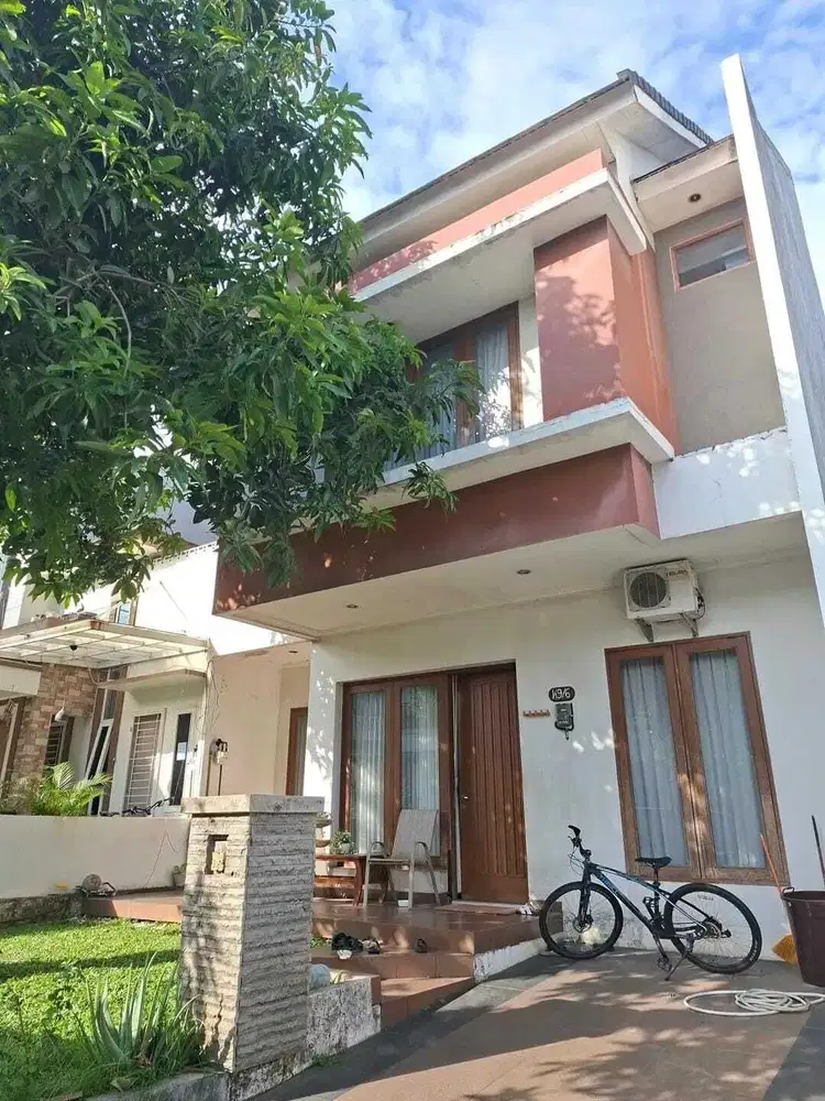 Di Jual rumah Graha raya dekat alam sutera Tangerang Selatan