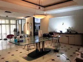 Rumah Tua Dijual Cepat Hitung Tanah, Kedoya, Jakarta Barat