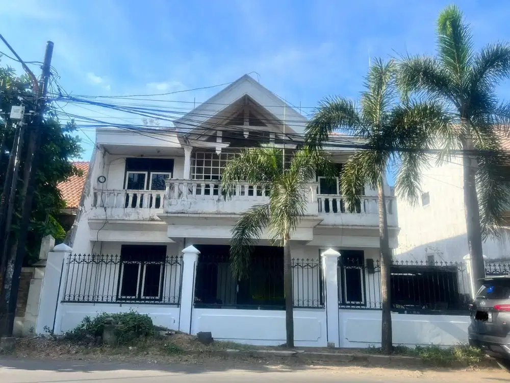 Turun Harga ! Rumah 2 Lantai Bagus Ketintang Madya Surabaya