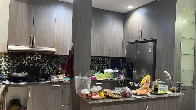 DiJual Rumah Taman Palem lestari 3,5 Lantai ( 7,2x12,5 m)