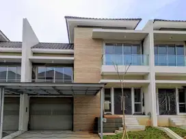 DIJUAL RUMAH GOLF ISLAND TIPE ARALIA UK 10x25 CLUSTER PALING FAVORIT