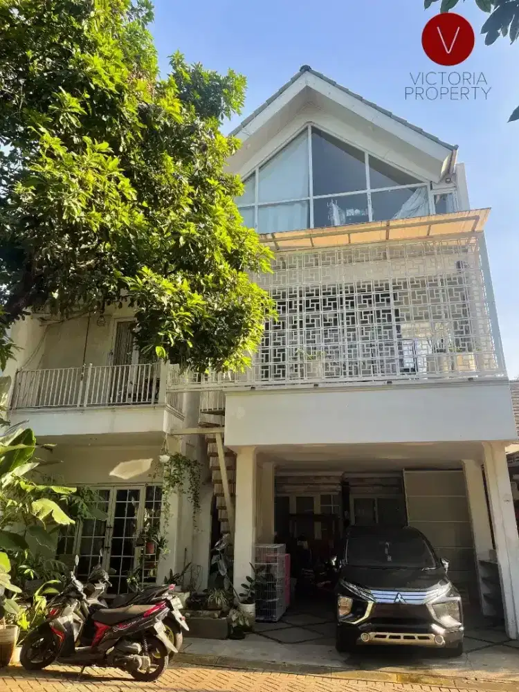 Jual Rumah Kuldesak Mewah di Grand Cibubur Country Cikeas.