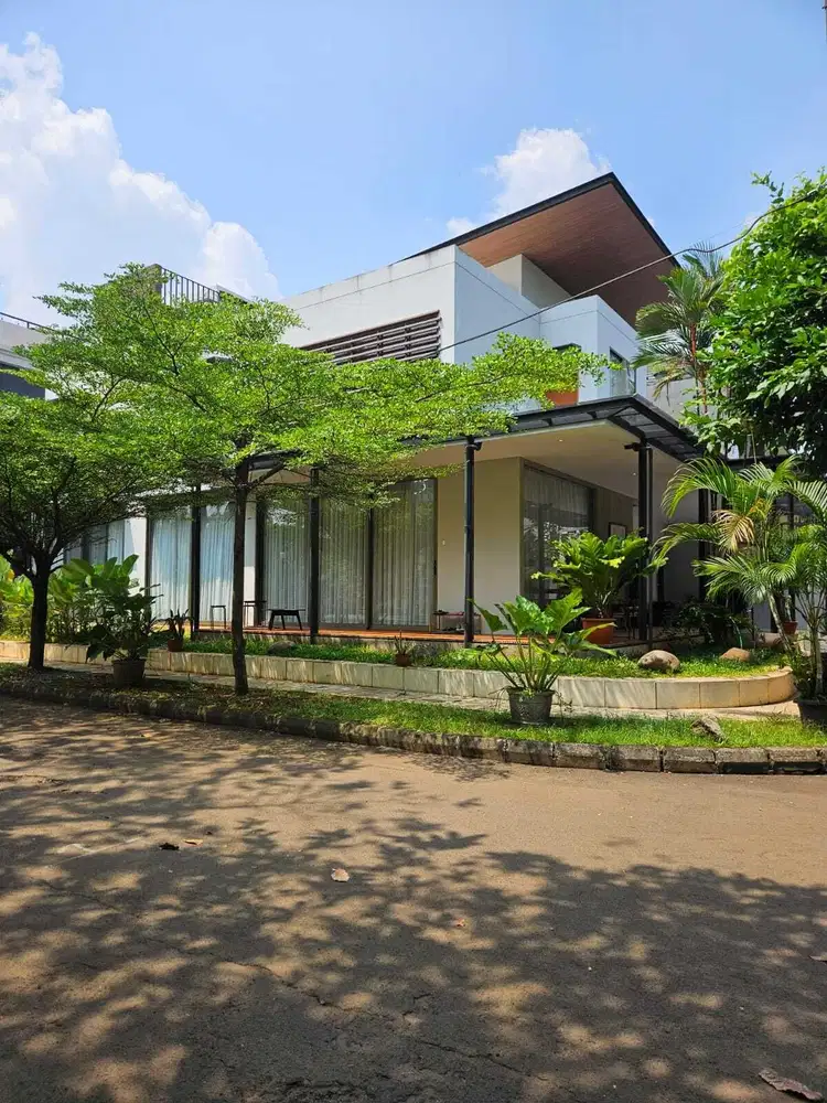 RUMAH HOOK DALAM CLUSTER EXCLUSIVE BINTARO JAYA