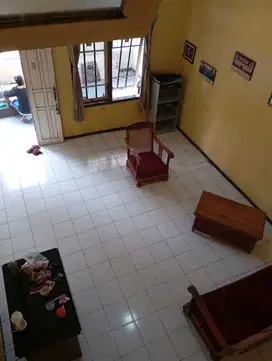 Di Jual Rumah 2 Lantai Standard di Margahayu Raya