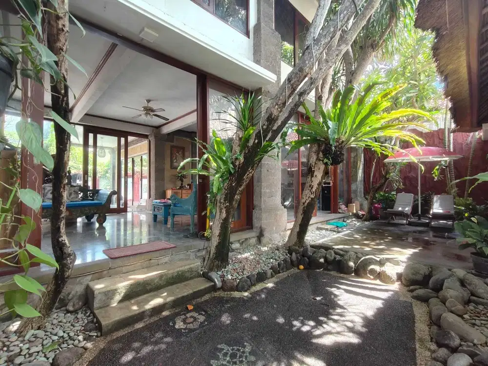 DIJUAL CEPAT! Villa Lokasi Strategis, 5 Menit Ke Pantai Sanur
