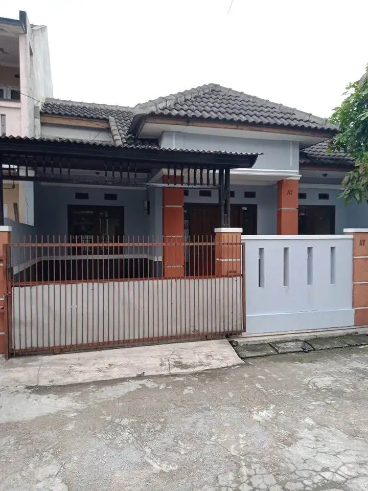 Rumah Siap Huni Dalam Cluster Derwati Ciwastra Bandung