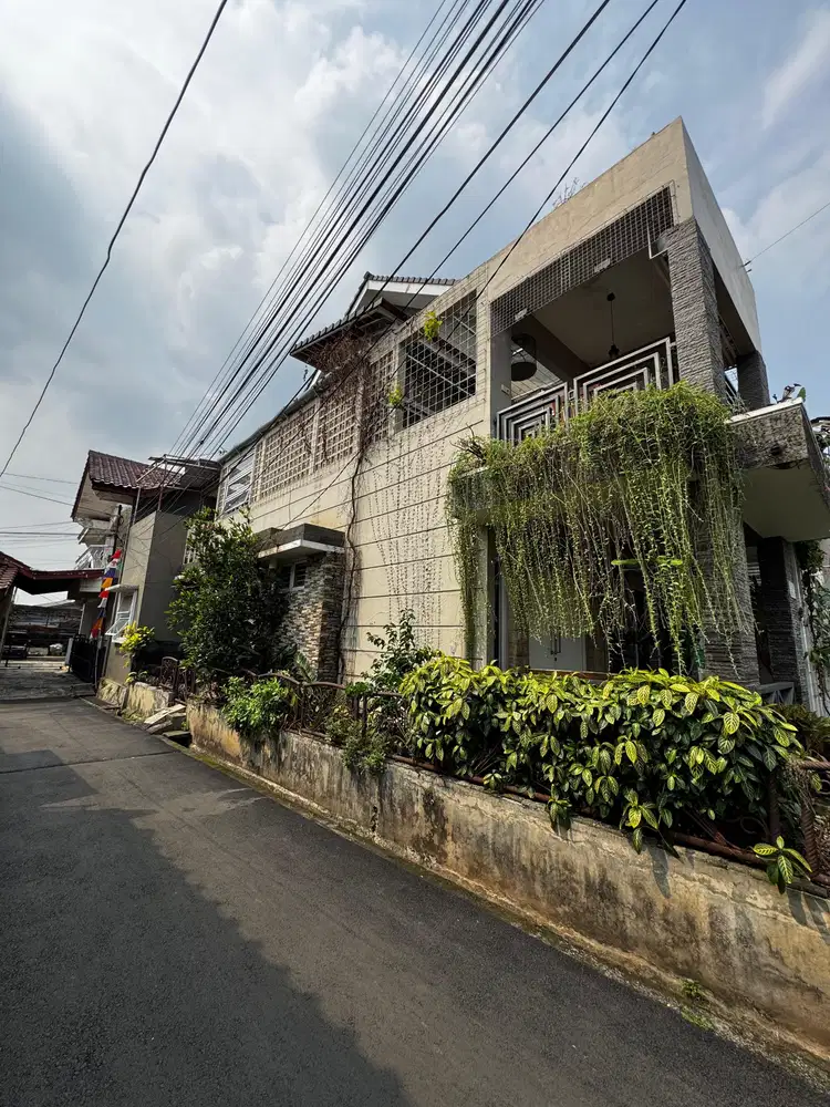 Jual rumah Cipayung