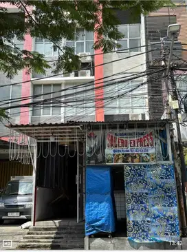 Disewakan Ruko Komersil Jalan Pluit Karang Utara, Jakarta Utara