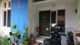 Dijual cepat rumah lt.90m di Regency Melati Mas, Seepong