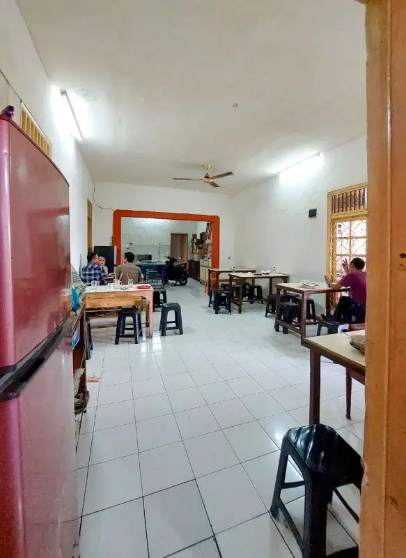 Dijual Rumah Lama Hitung Tanah Cocok Untuk Usaha di Tebet Timur
