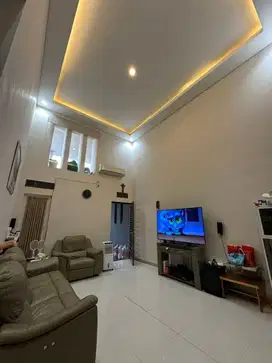Rumah Murah Samping Taman di Puri Surya Jaya Valencia