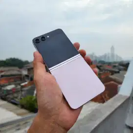 SAMSUNG GALAXY Z FLIP 5 SEIN 5G 8/512 MINUS TOMPEL FUNGSI 100% NORMAL