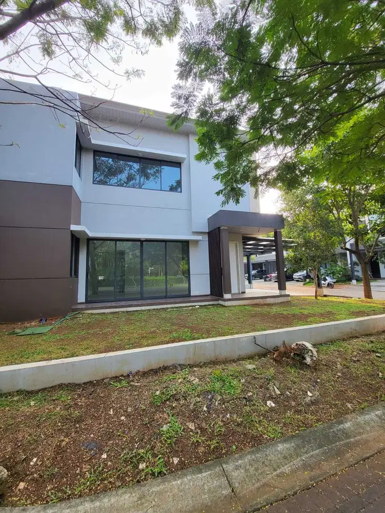 Rumah Area Premium Posisi Hook Harga Bagus di Bintaro Sektor 9. 16244