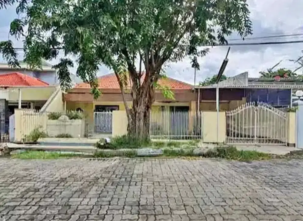 18. DIJUAL RUMAH DHARMAHUSADA UTARA SURABAYA MURAH