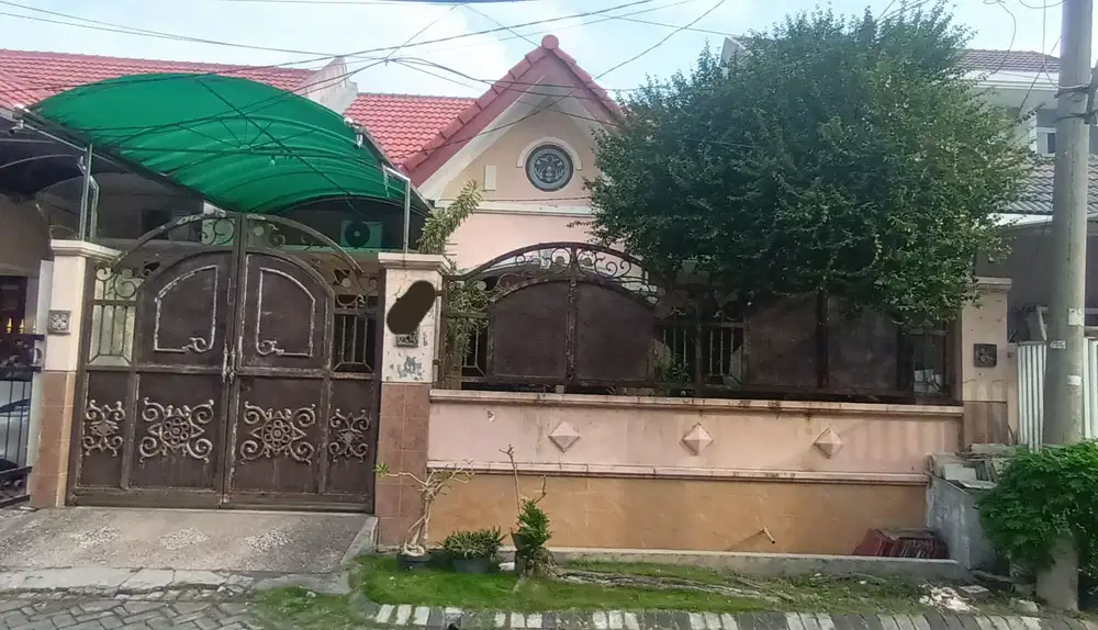 8. DIJUAL RUMAH GRAHA SAMPURNA WIYUNG SURABAYA