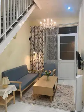 Rumah 3 Lantai (gang)SHM + Rooftop — Full Furnished, Siap Bawa Koper