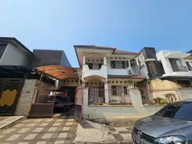 Jual Rumah Puspita Loka di BSD 4 BR Dekat Ocean Park