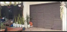 Rumah besar di  Taman  Kedaung ciputat