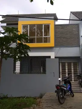 Dijual cepat rumah siap huni 2 lt di Villa Melati Mas lt.355m hg 4,3 M