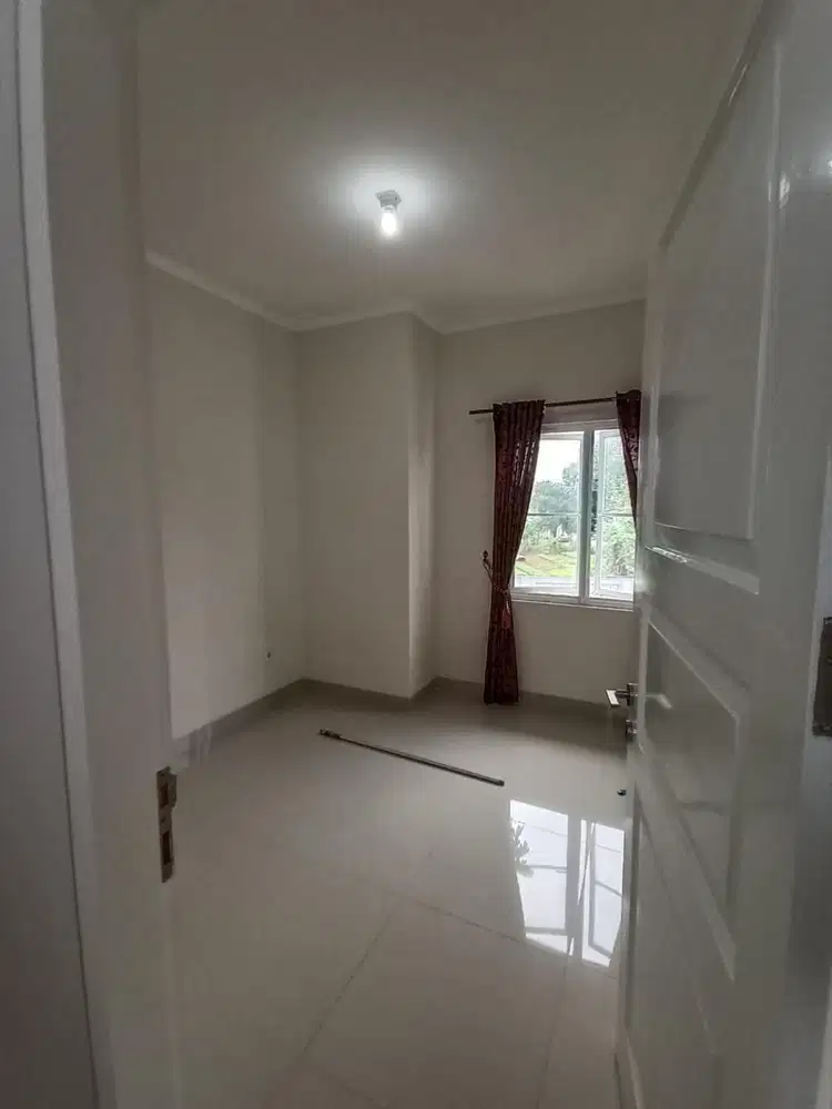 Rumah Paramount Serpong