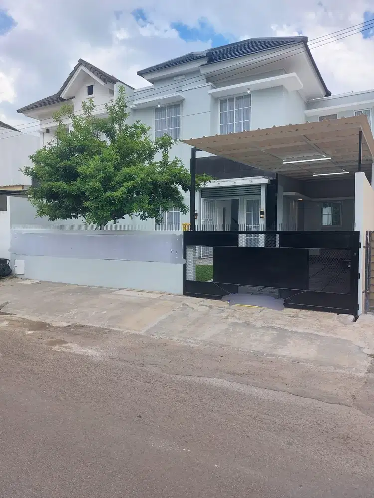 Dijual rumah cantik 2 lt di Serpong Park, BSD