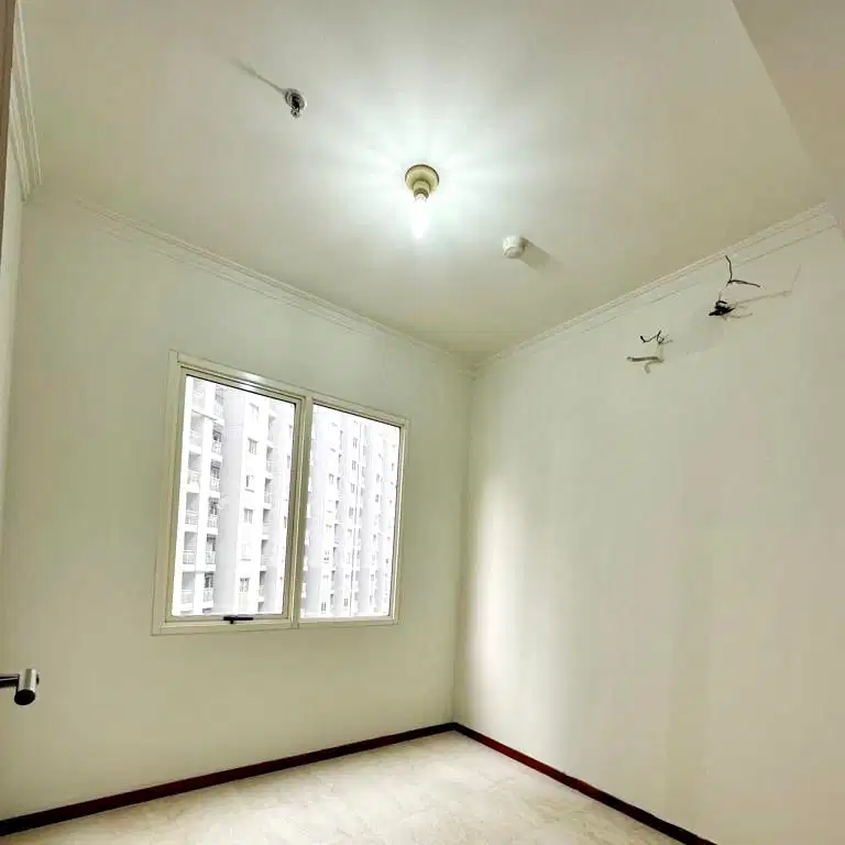 Disewakan unfurnish tipe 2br luas 54m apt royal mediterania garden res