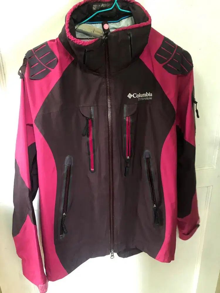 Jaket gunung Columbia ORI Outdoor mulus tanpa bolong murah size