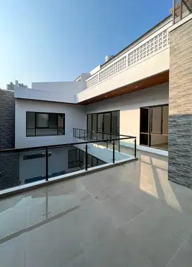 Di Jual Brand New House Ada Swimming Pool di Gandaria, Jakarta Selatan