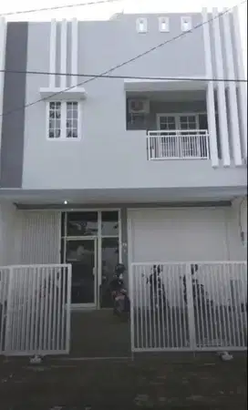 DIJUAL MURAH RUMAH 2 LANTAI PESONA PERMATA GADING PUSAT KOTA SIDOARJO