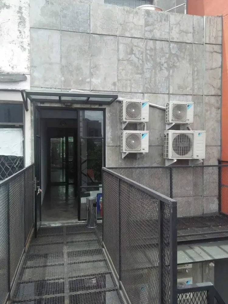 RUKO 5 LANTAI MASIH NEGO DI SAMPING PONDOK INDAH MALL