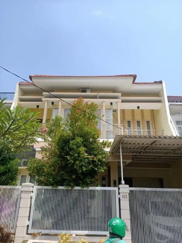 RUMAH DI SIDOSERMO PDK SURABAYA BAGUS 2 LANTAI SIAP HUNI