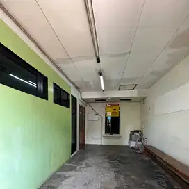 Jual Murah rumah utk usaha pinggir jalan ,lebar 6,sunter