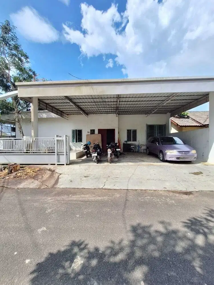 Dijual rumah Dan tempat usaha bidan asri Batam