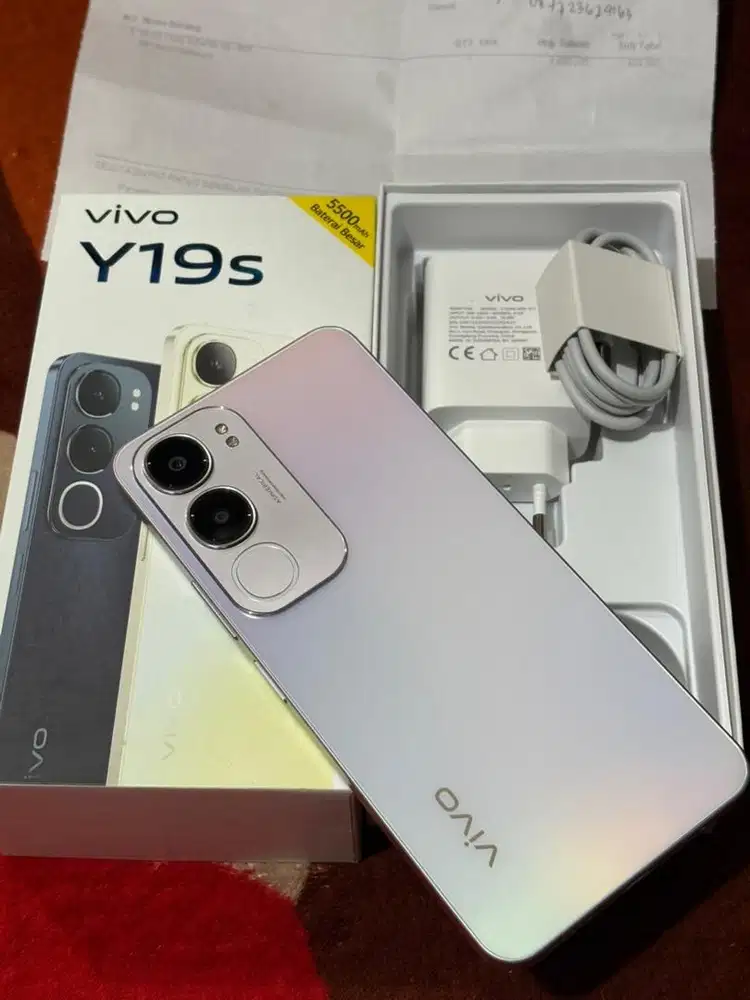 VIVO Y19s 4/64 LIKE NEW GARANSI RESMI PANJANG