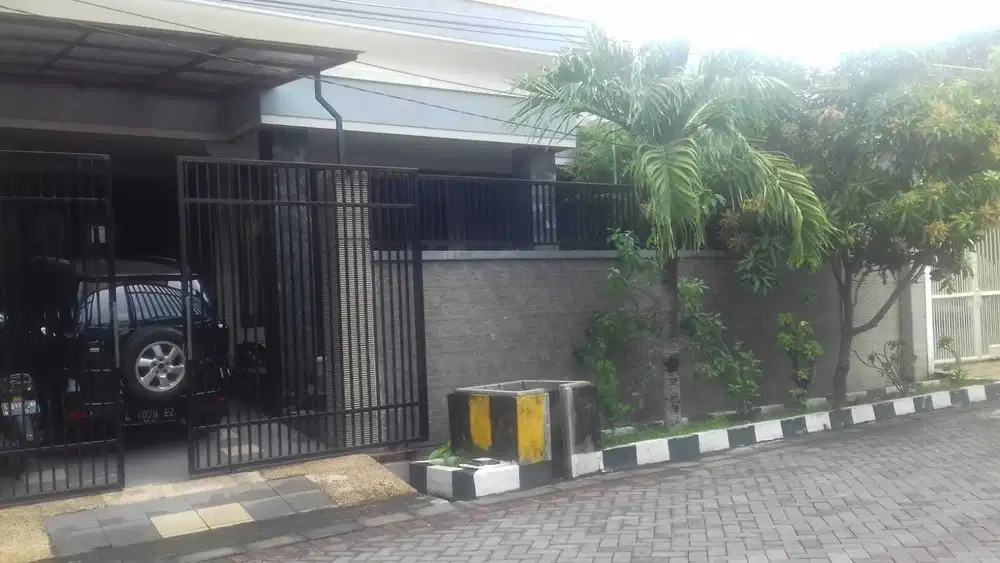 Rumah 1 lt di Mulyosari dekat dengan raya Mulyosari