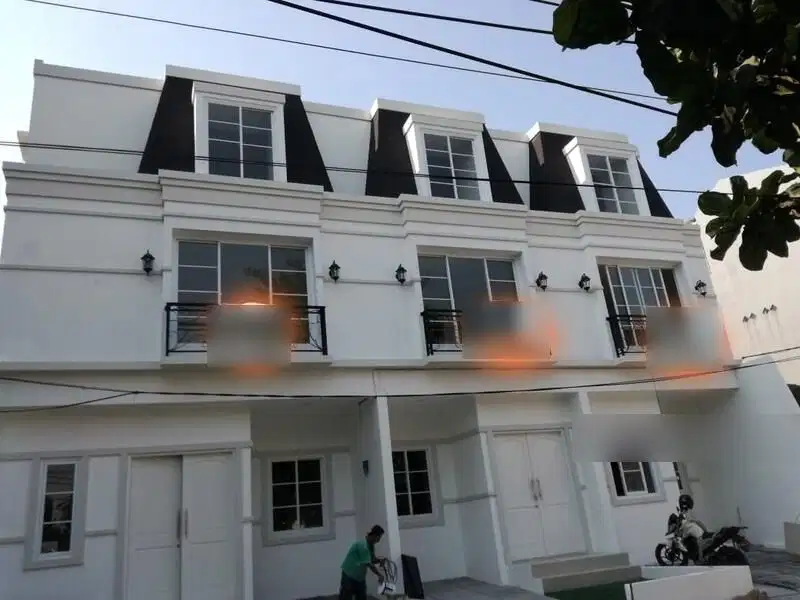 Rumah Muara Karang Strategis Dekat Pasar Brand New