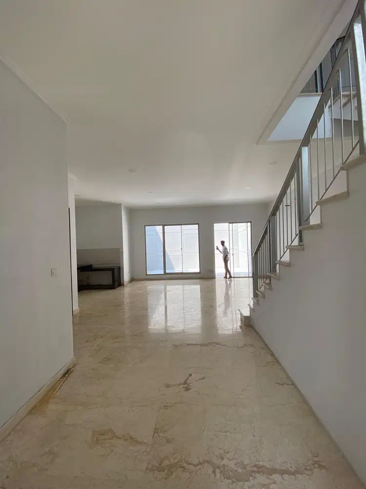 Dijual Rumah Golf Island 8x20 2 Lantai Dekat Panjoran